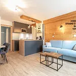 Les Chenevers Apartment *